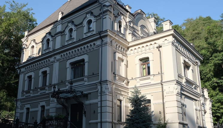 Реконструкция фасада в г.Киев