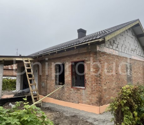 Реконструкція будинку на Перемозі