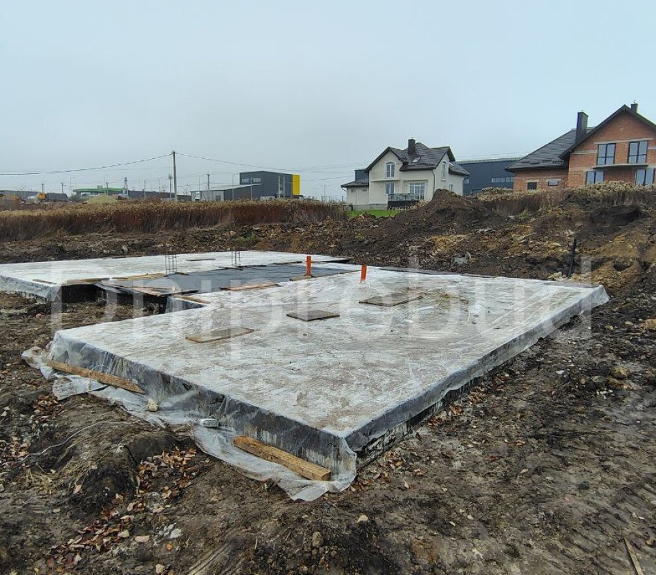 Двоповерховий будинок з гаражем в Сокільниках