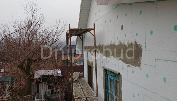 Відновлення будинку на вул. Попаснянська