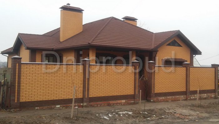 Одноэтажный дом в с. Васильевка Запорожской обл.