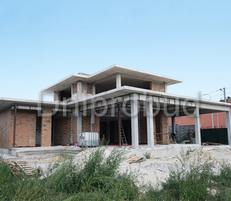 Двухэтажный коттедж в Голосеевском районе м. Киев (Столичное шоссе)