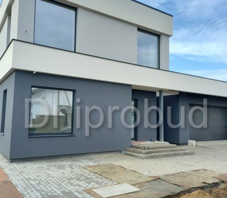 Большой коттедж в современном стиле в с. Старые Петровцы