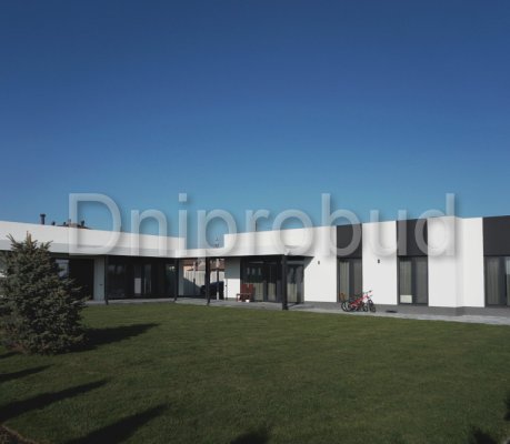 Одноэтажный дом в современном стиле в ДК «Антей»