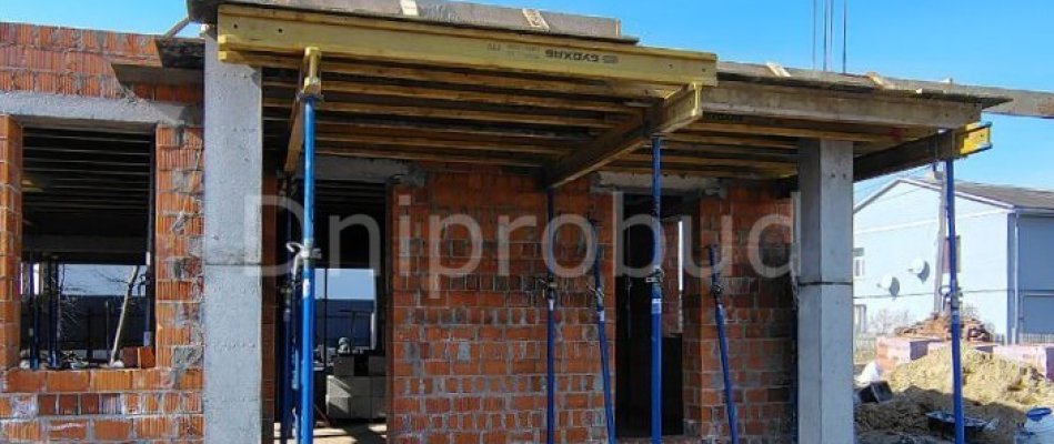 Класичний будинок в м. Мостиська