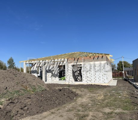 Одноэтажный дом в с. Новоалександровка (А)