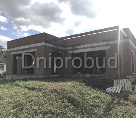 Одноэтажный дом с плоской кровлей на Соколе (ул. Ереванская)